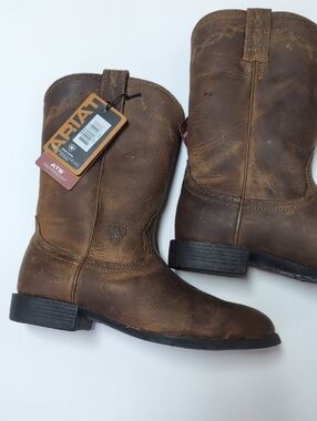 Ariat Distressed Brown Leather Pull-On Western Boots